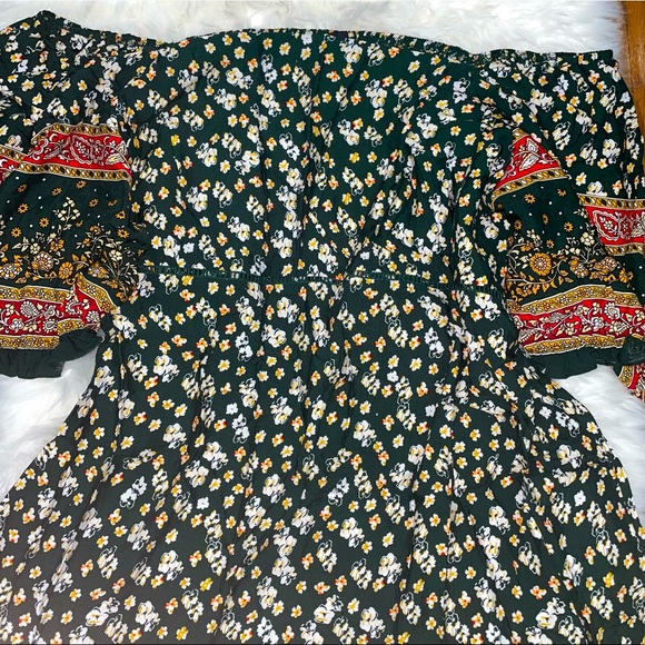 SOLD_ Suzanne Betro Square Neck abstract Midi dress Sz 4x - Picture 3 of 6